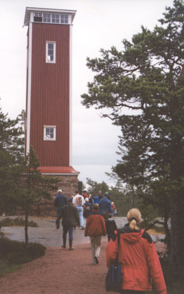 am08