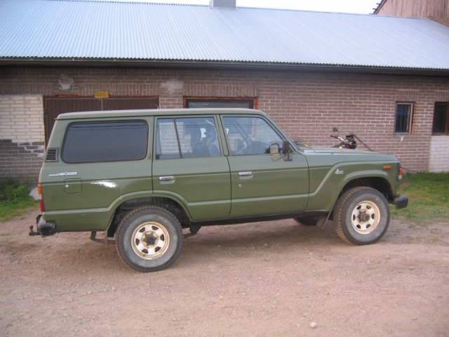 Toyota maasturi 2005 016