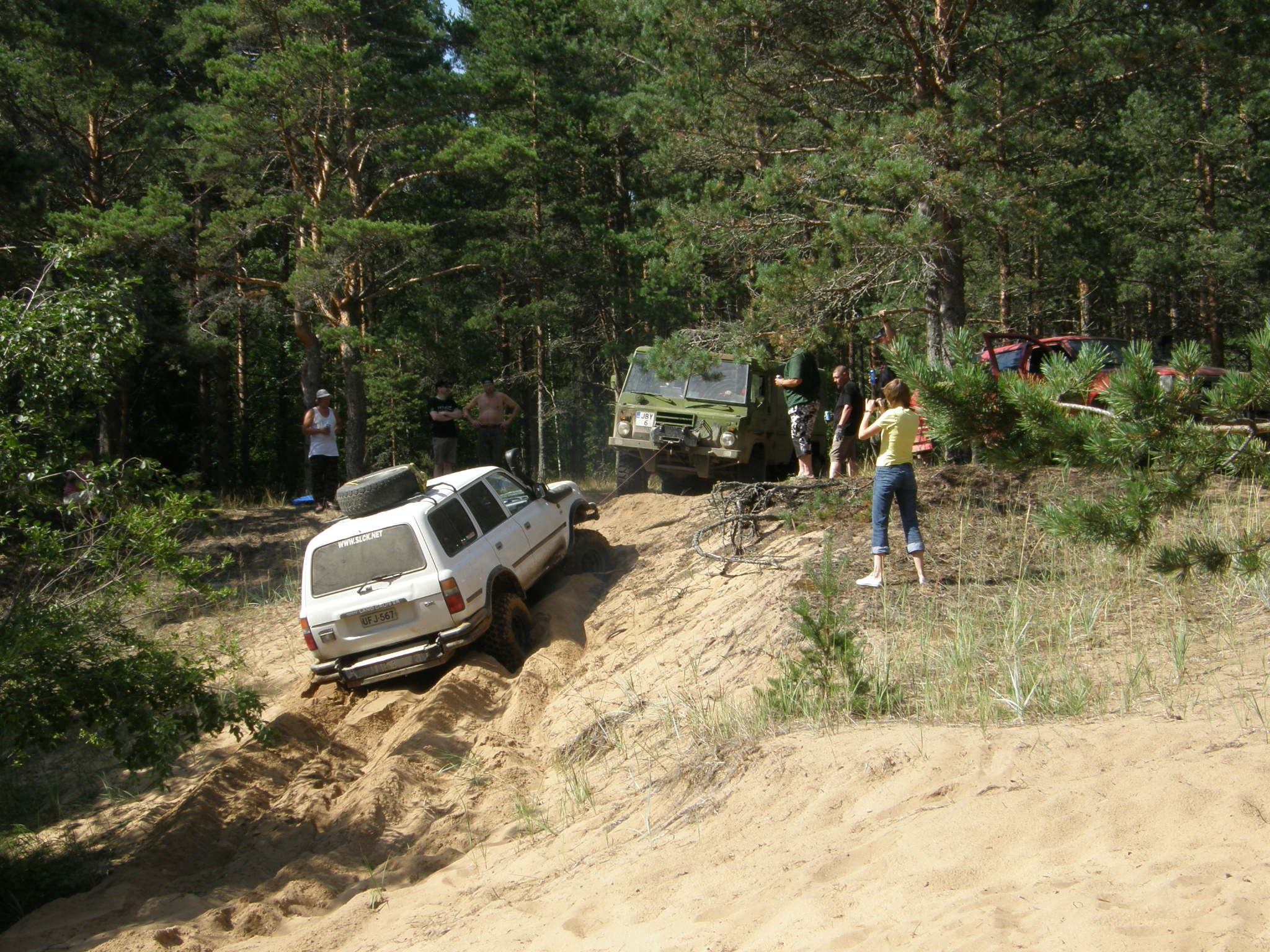 Kikkailua hiekassa