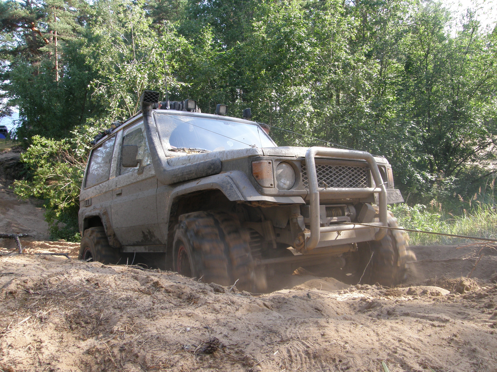 LJ