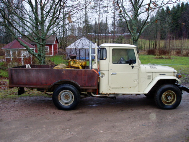 PC050057