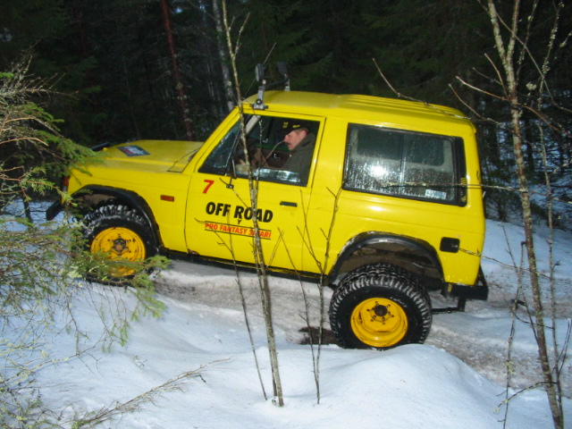 137-3702_IMG