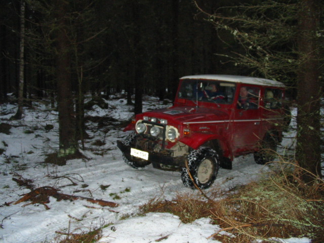 137-3715_IMG