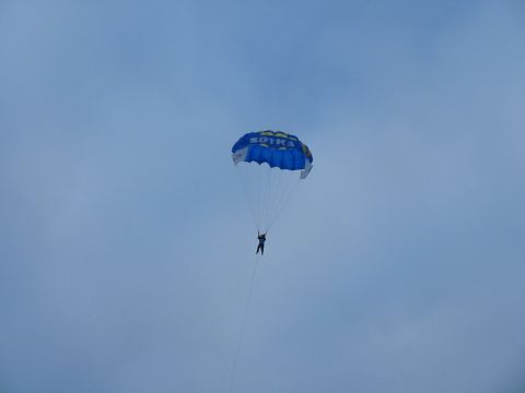 142-4225_IMG