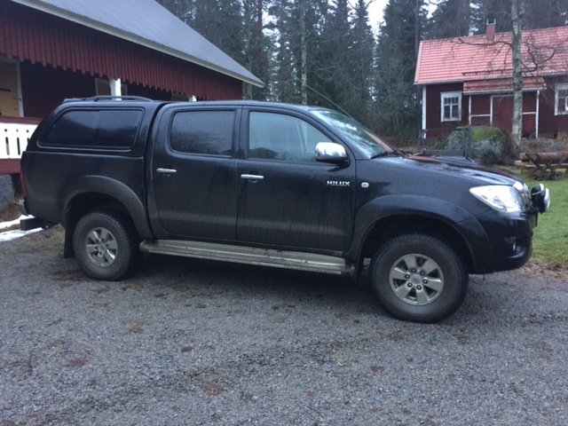 Hiluxus Double cab 2,5 D SR, vm. 2011. 