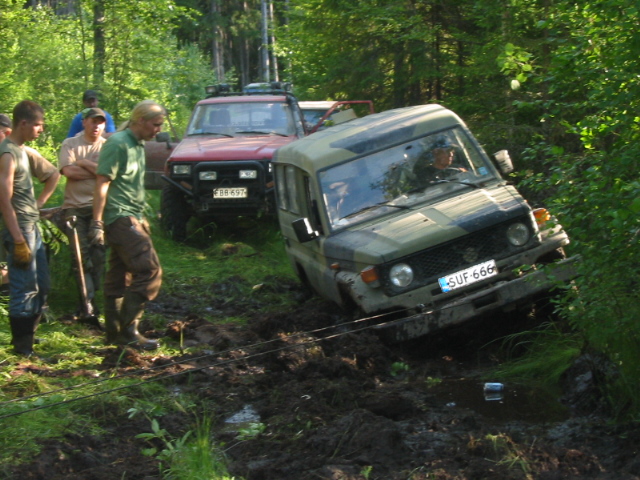 184-8409_IMG