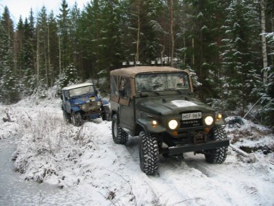 j611