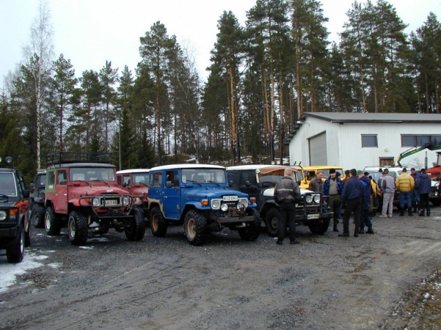 KL049